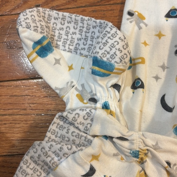 Carters 4T footie pajamas- lightweight and soft moons and stars white - Picture 2 of 4